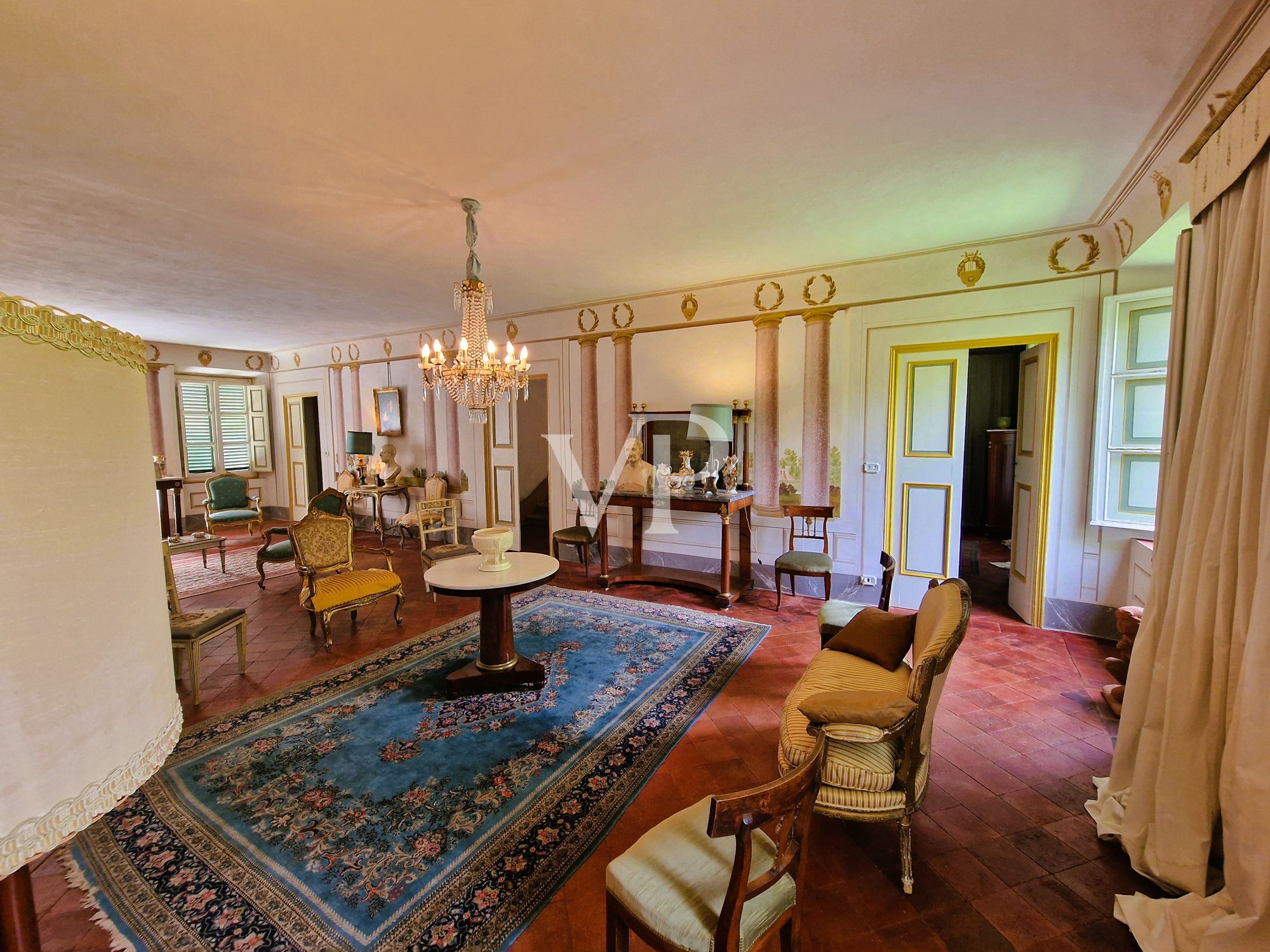 Tereglio Palace - old-fashioned style with great potential