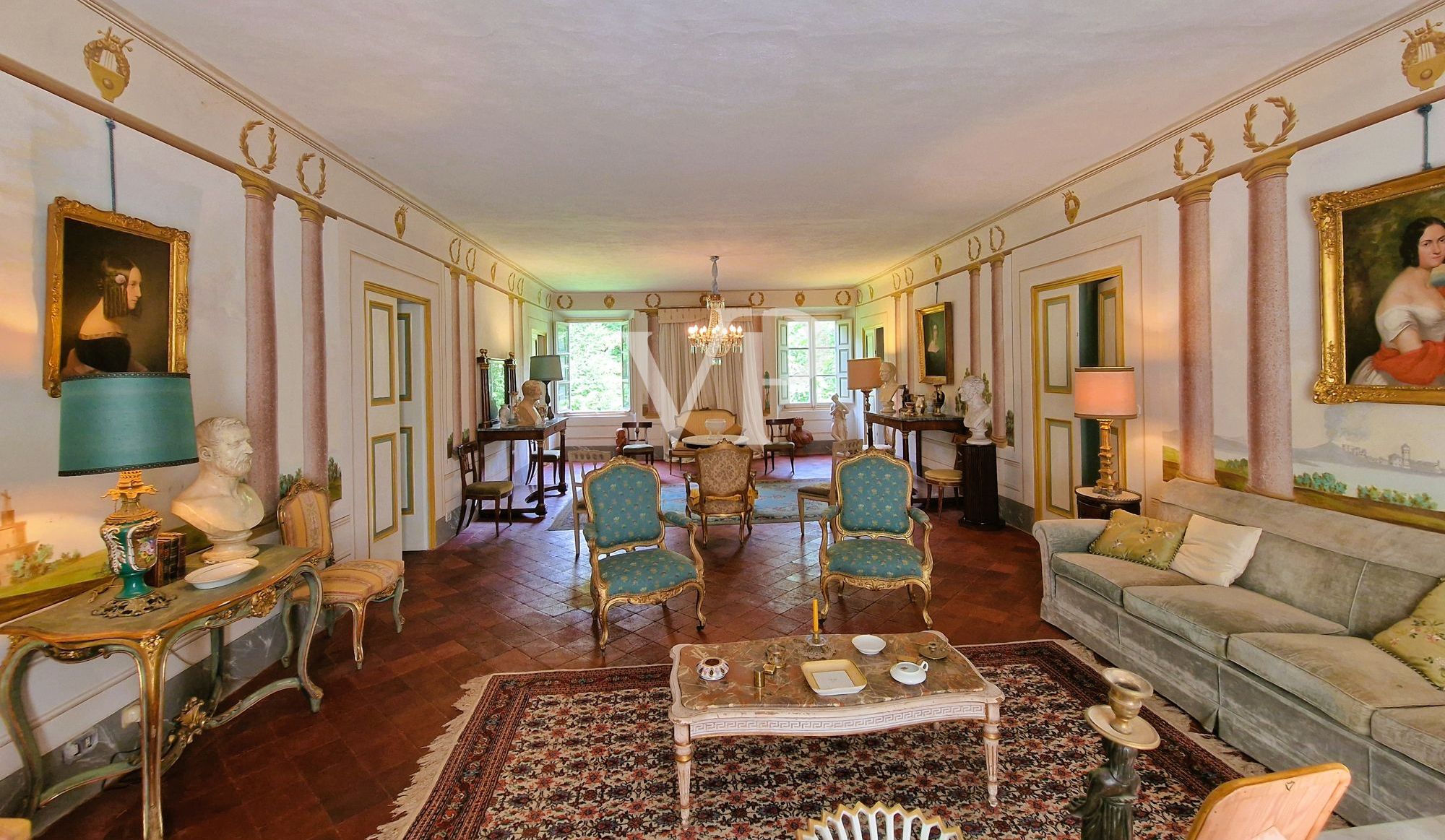 Palazzo Tereglio - altehrwürdiger Stil mit großem Potenzial