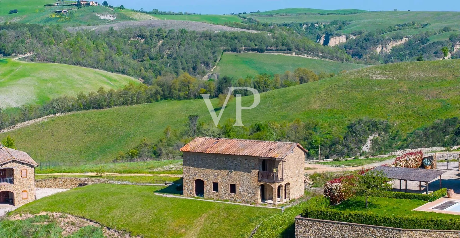 Lussuoso casale in pietra a Montalcino ristrutturato finemente