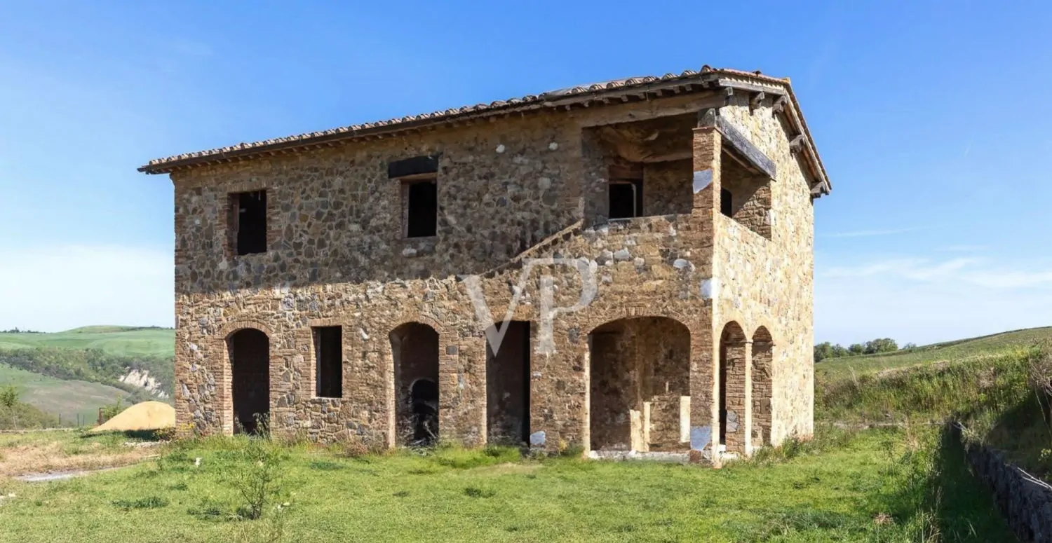 Lussuoso casale in pietra a Montalcino ristrutturato finemente