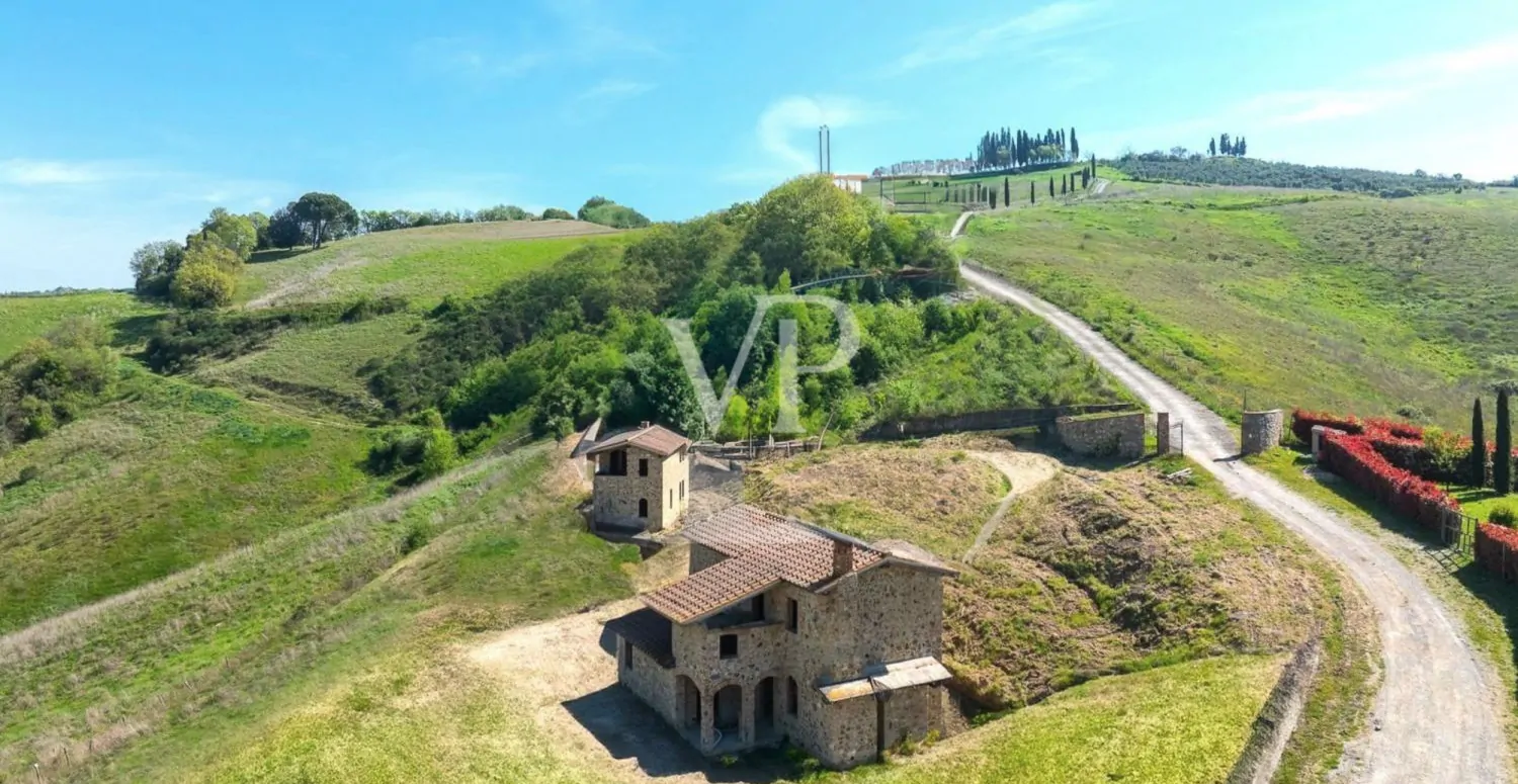 Luxuriöses, fein renoviertes Bauernhaus aus Stein in Montalcino