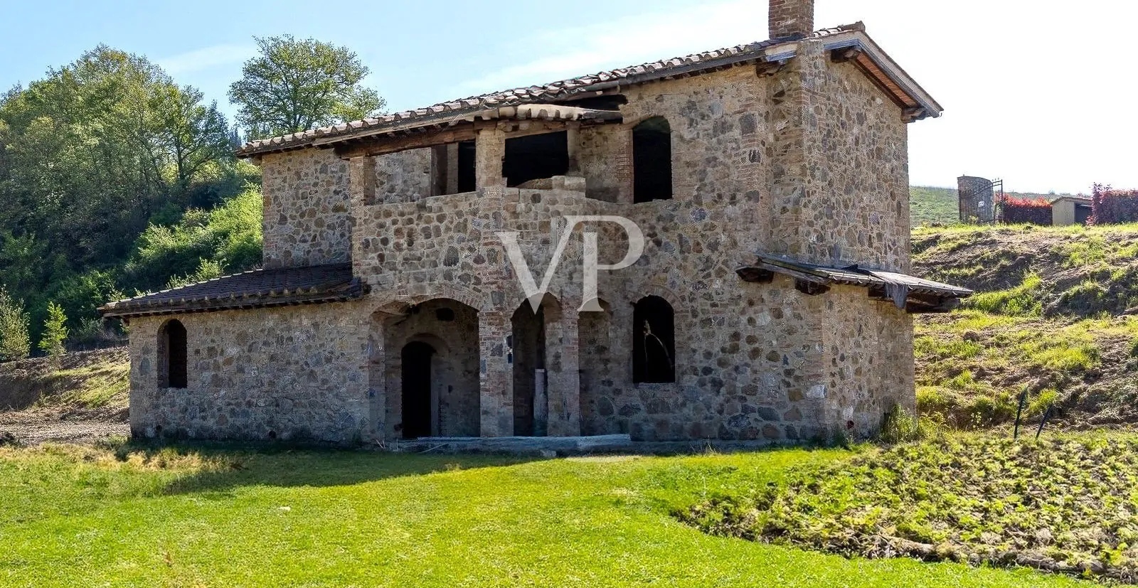 Luxuriöses, fein renoviertes Bauernhaus aus Stein in Montalcino