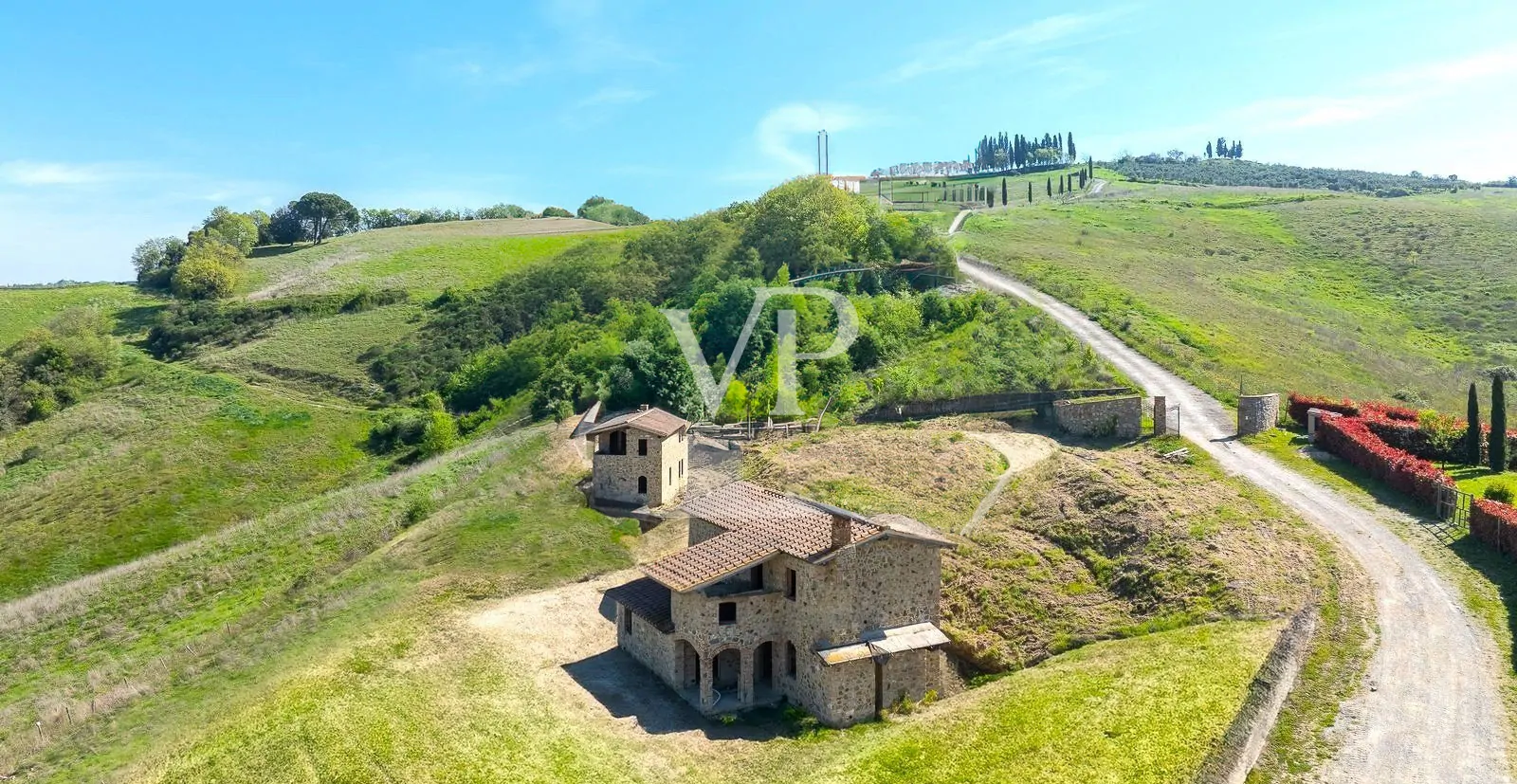 Luxuriöses, fein renoviertes Bauernhaus aus Stein in Montalcino
