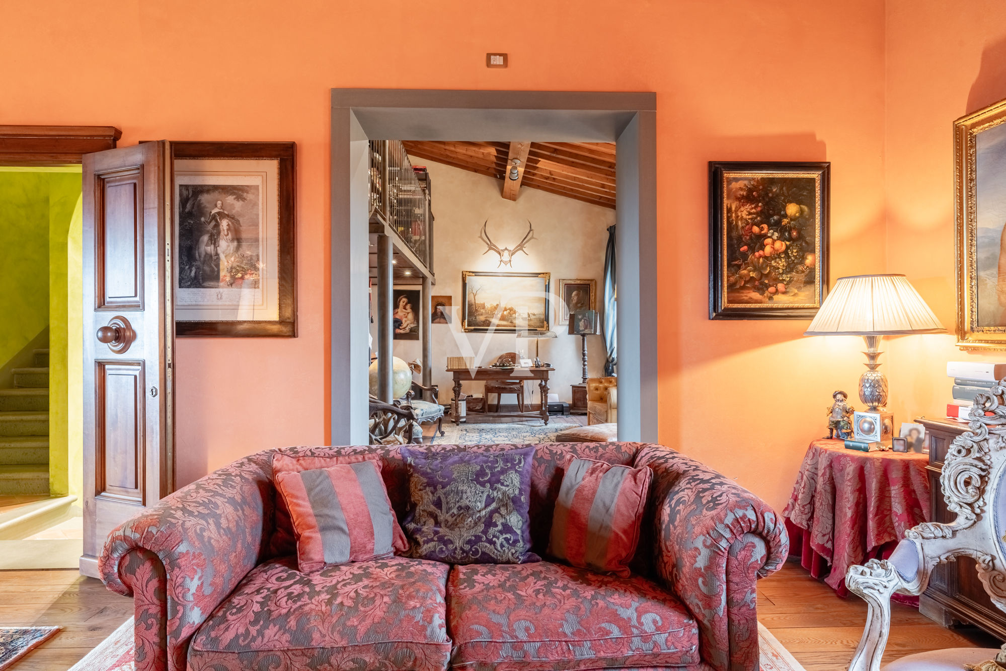 Prestigiosa casa di campagna nel cuore della Toscana con terrazza panoramica e cantina