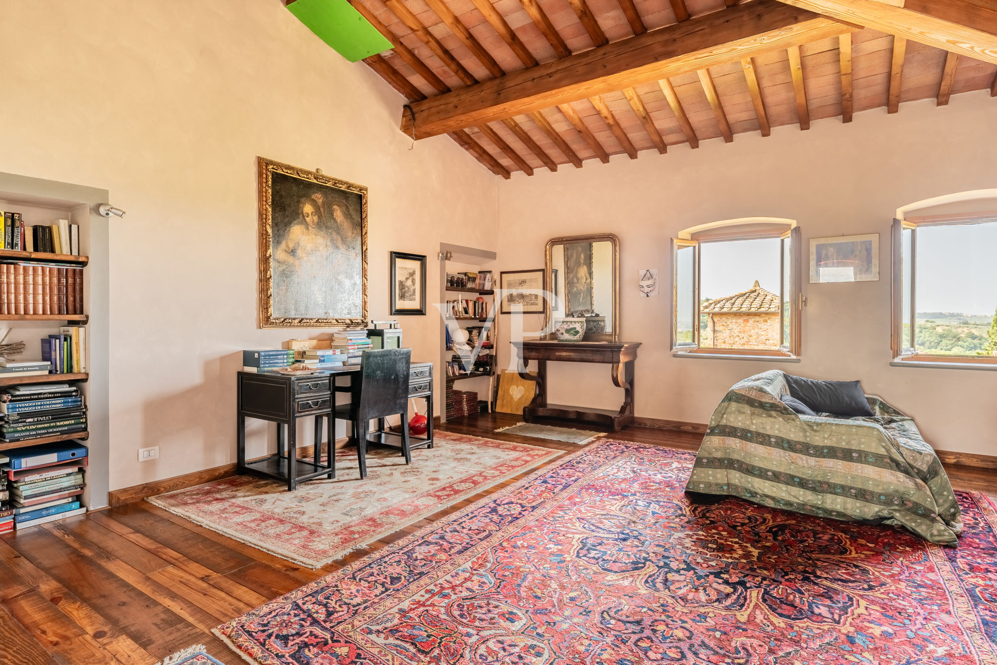 Prestigieuse maison de campagne au cœur de la Toscane avec terrasse panoramique et cave à vin