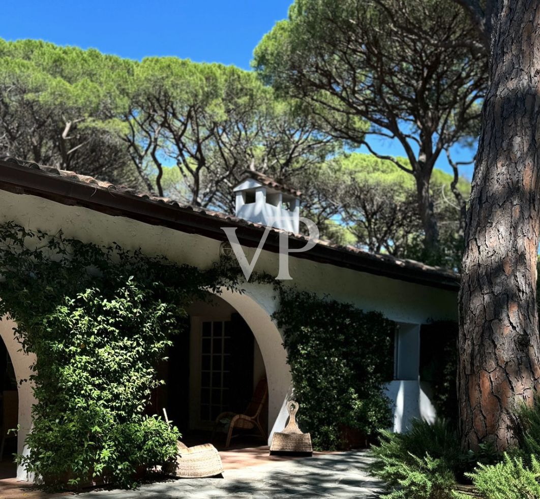 Repräsentative Villa in Roccamare, Grosseto - Ein Traum am Meer