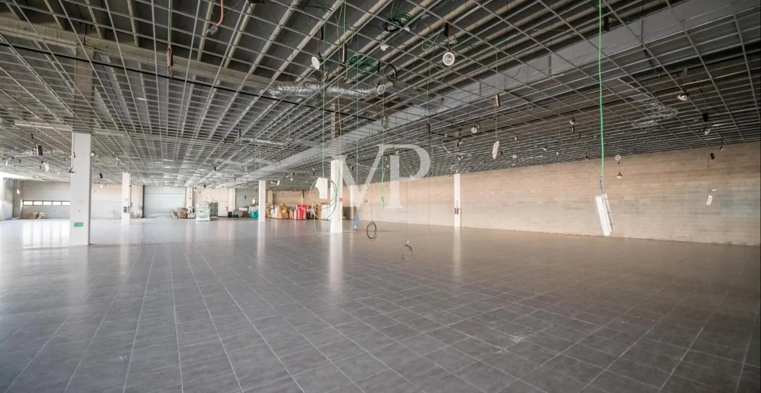 Commercial shed with outdoor area and underground garage