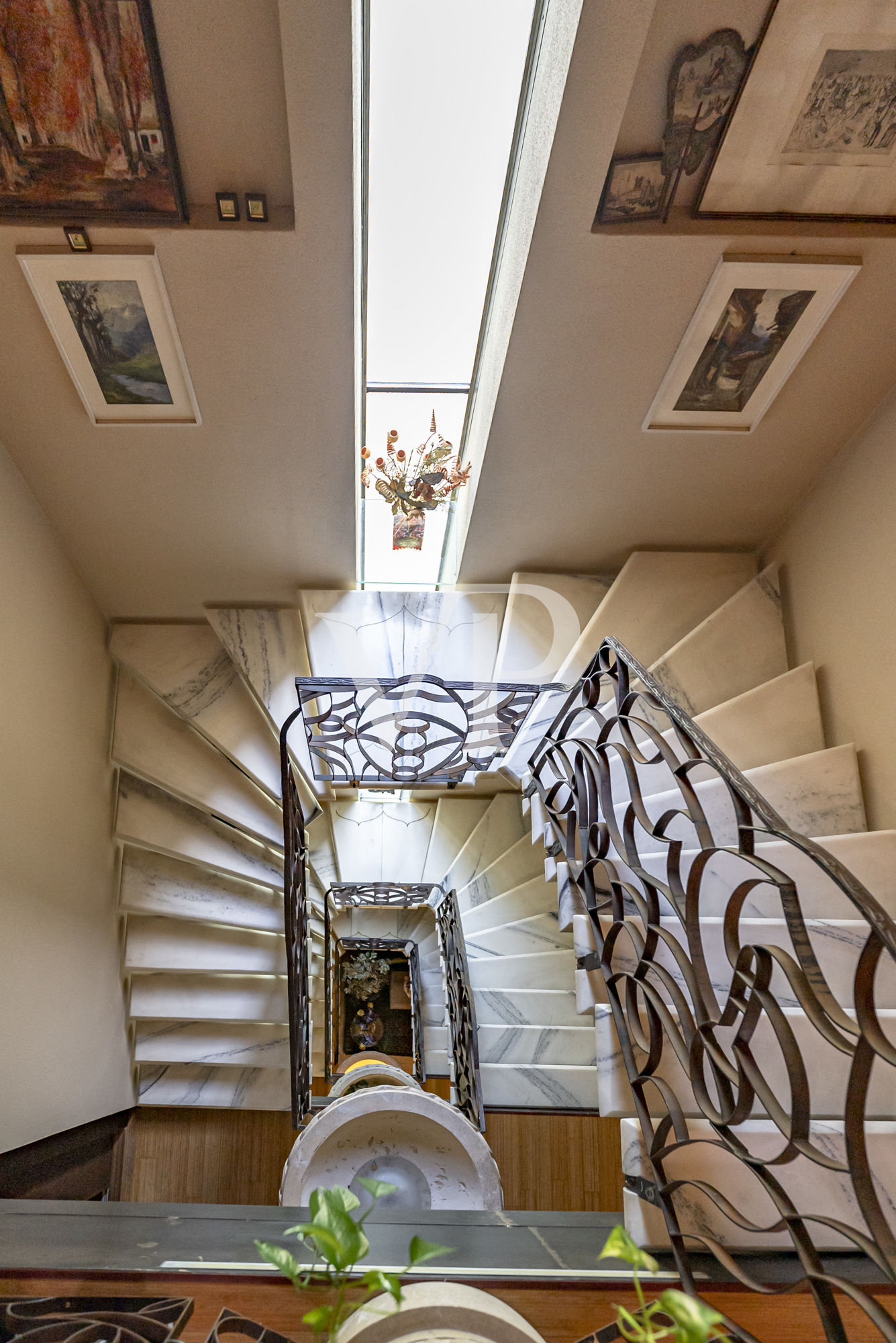 Lago di Como - Splendida villa con piscina e ascensore interno