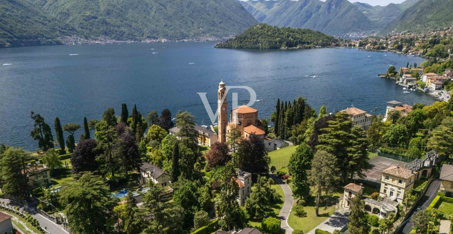 Lago di Como - Splendida villa con piscina e ascensore interno