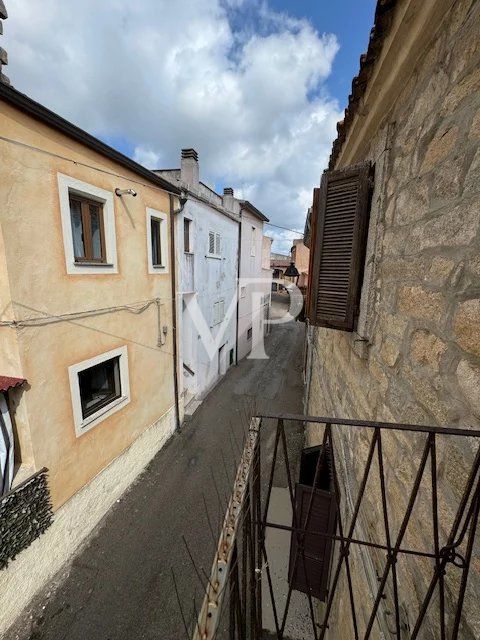 Affascinante immobile da ristrutturare nel centro di Luogosanto