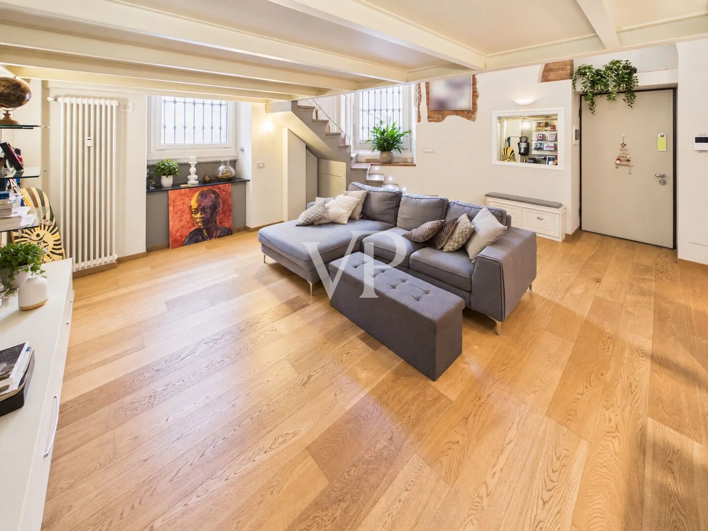 Fascinante loft con una amplia zona de estar y una cocina independiente