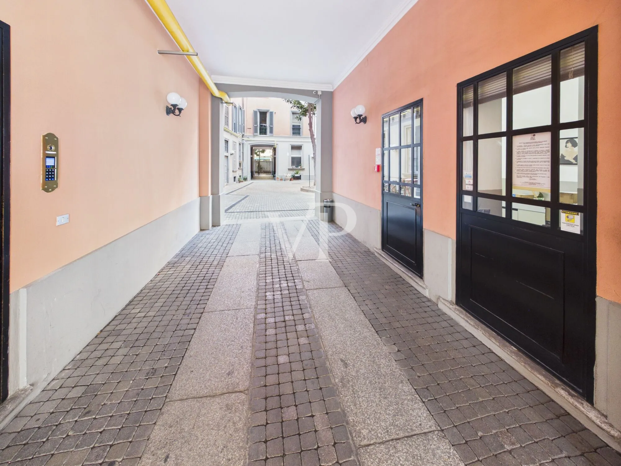 Fascinante loft con una amplia zona de estar y una cocina independiente