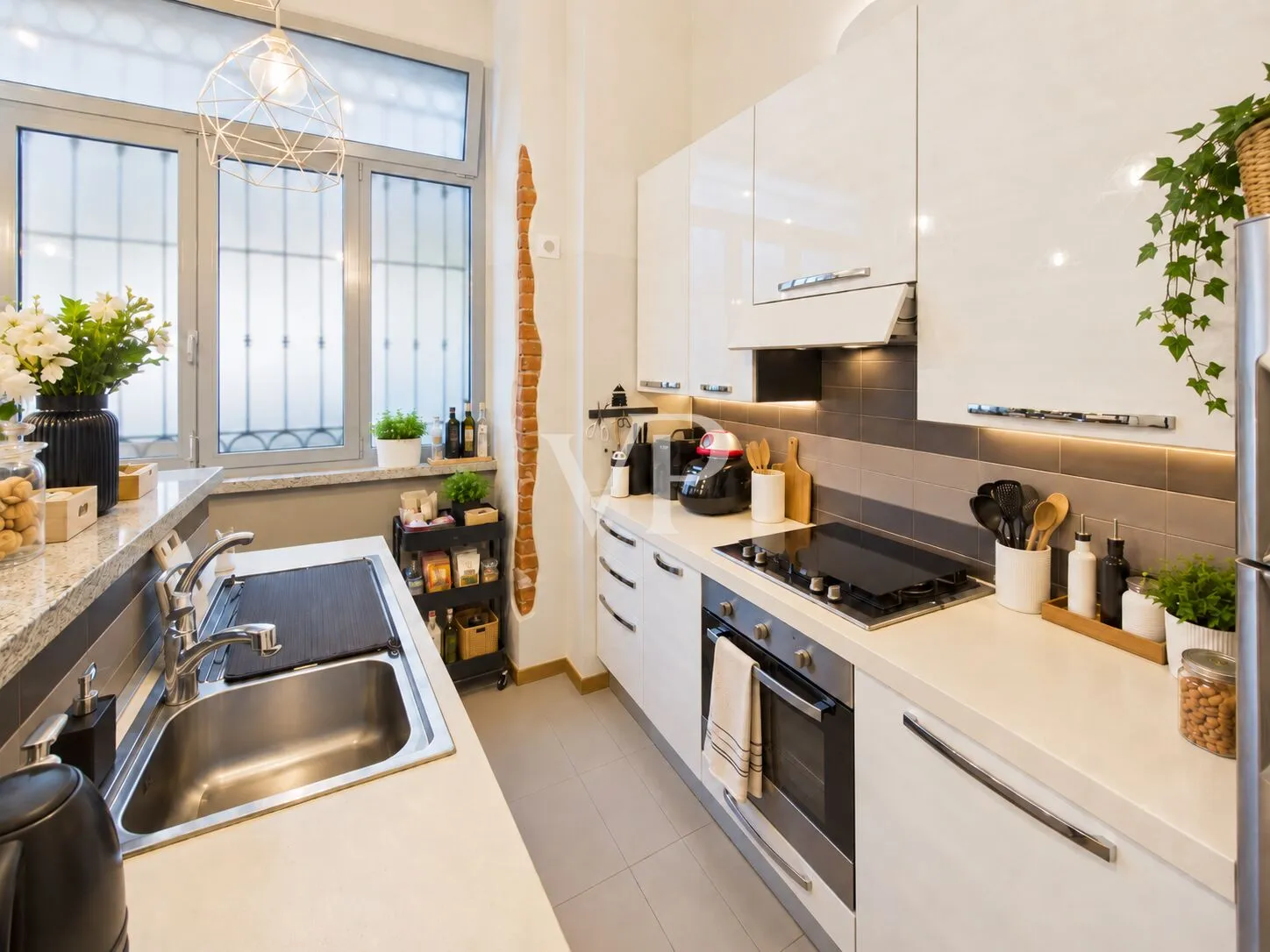 Charming loft with a spacious living area and a separate kitchen