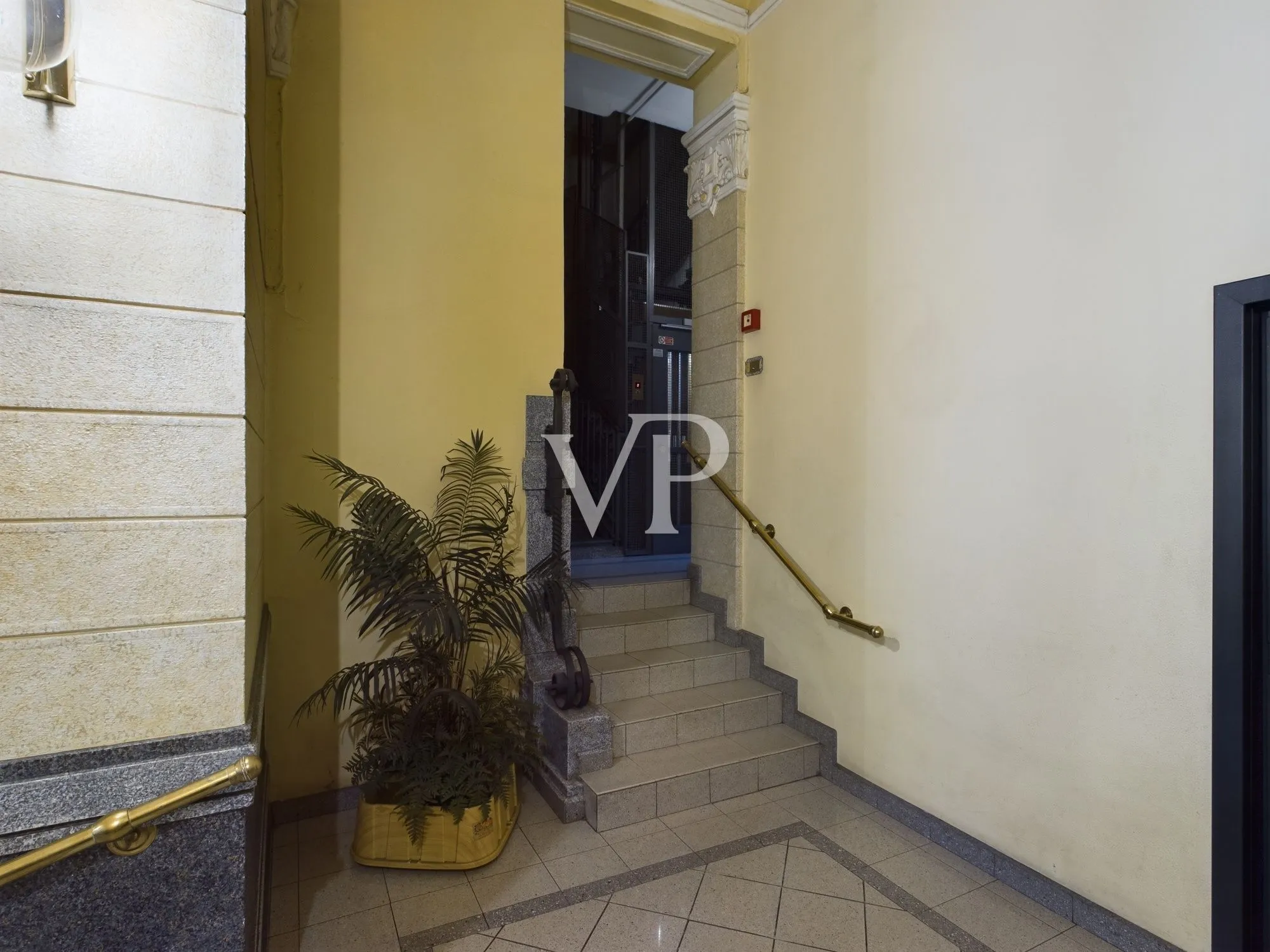Hübsche Zweizimmerwohnung mit Balkon, frei ab November
