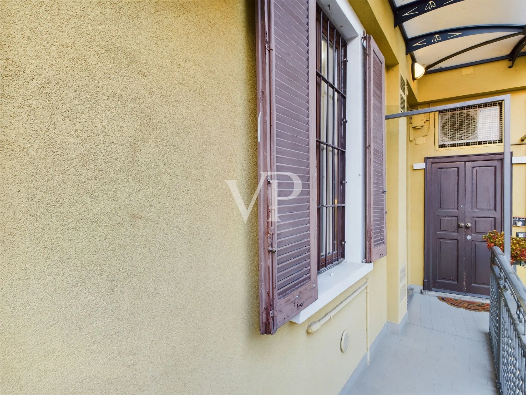 Hübsche Zweizimmerwohnung mit Balkon, frei ab November