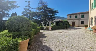 von_poll_real_estate_property_IT242941666_image_148