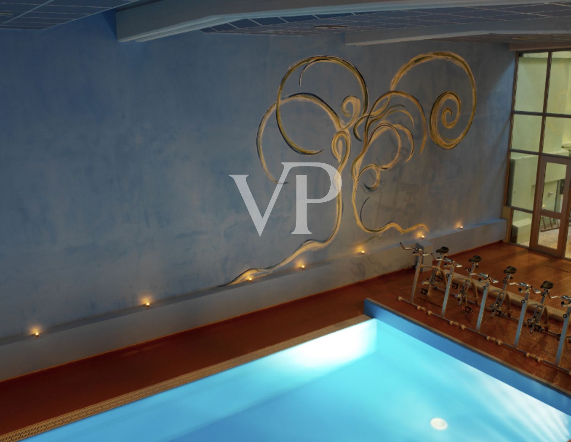 CRISTAL PALACE HOTEL