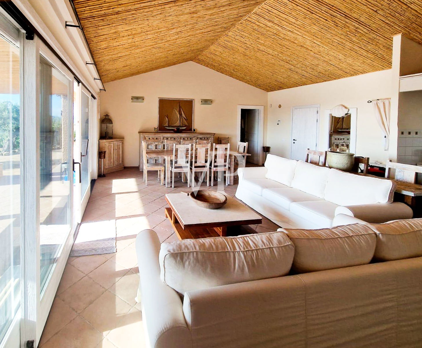 Elegantes ortstypisches Haus mit Schwimmbad und Blick auf Porto Rotondo