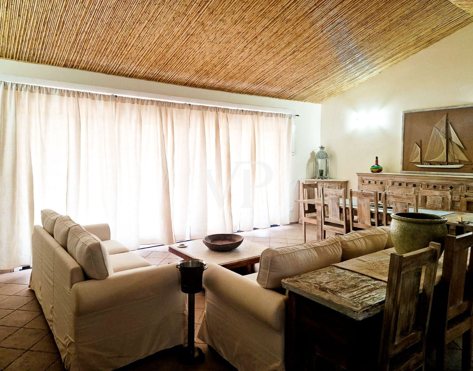 Elegante granja con piscina y vistas a Porto Rotondo