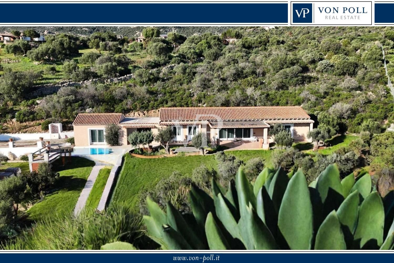 Elegante Casa Colonica con Piscina e Vista su Porto Rotondo