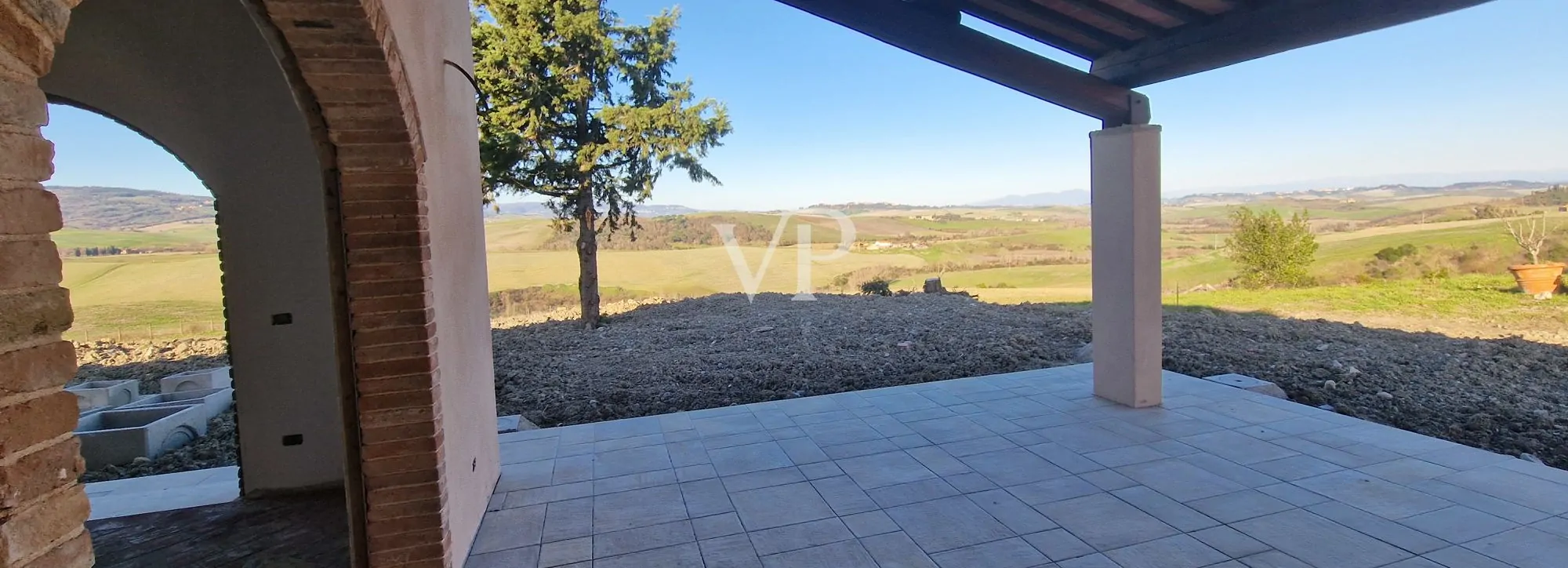 Masía panorámica en Lajatico