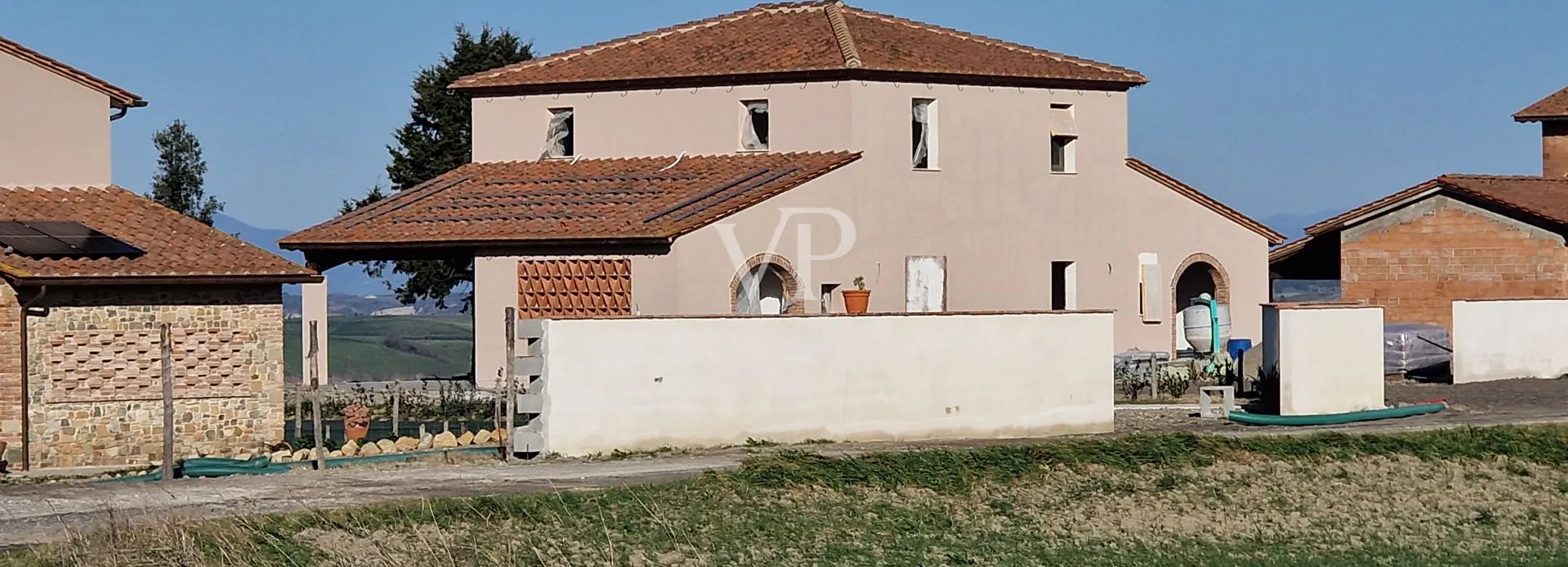 Masía panorámica en Lajatico