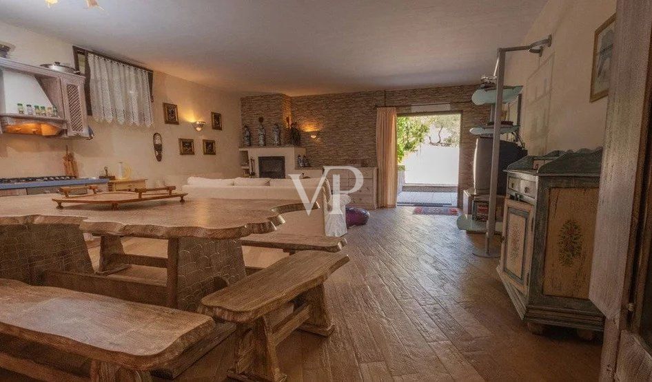 Villa esclusiva a La Mendula: Fascino sardo e totale privacy