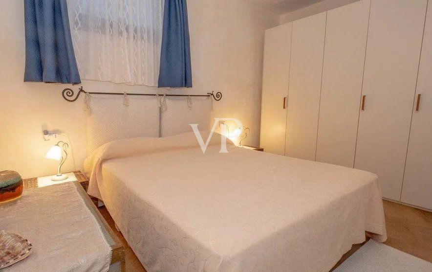 Villa esclusiva a La Mendula: Fascino sardo e totale privacy