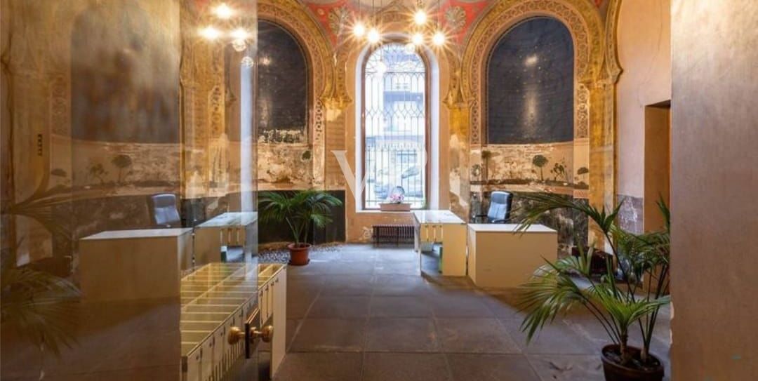 Recalcati Melzi Keller Historische Villa: Eleganz und einzigartiges Potenzial
