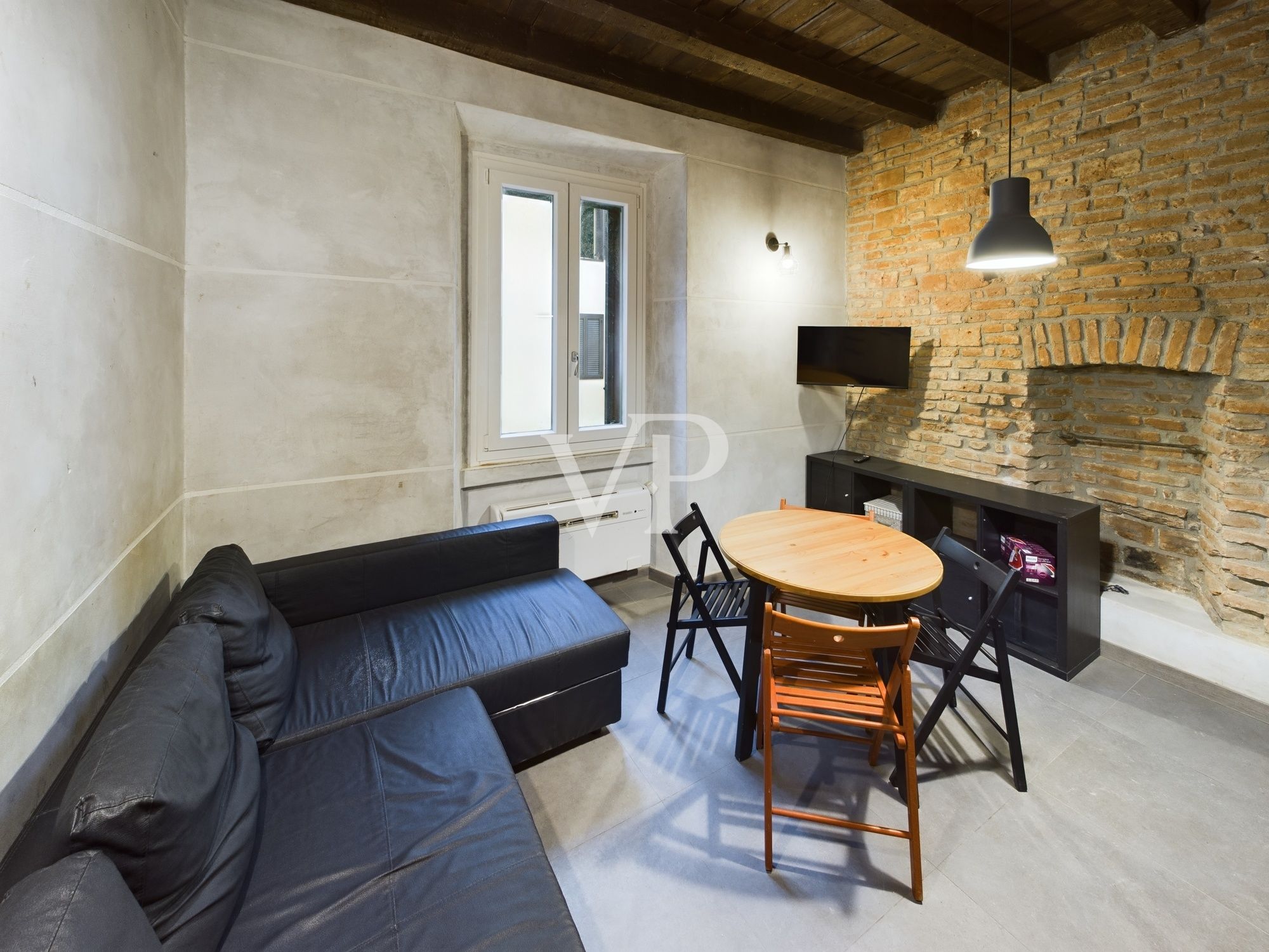 Lovely renovated studio apartment within walking distance of Bocconi