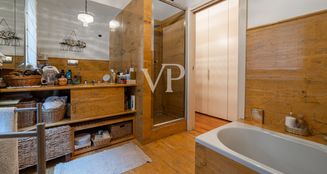 von_poll_real_estate_property_IT252941781_image_16