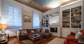 von_poll_real_estate_property_IT252941781_image_0