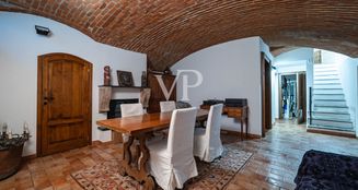 von_poll_real_estate_property_IT252941781_image_22