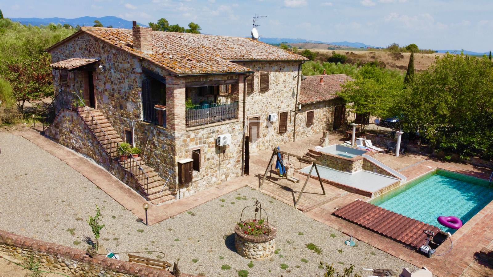 Gorgeous farmhouse with pool nestled in the Tuscan Maremma