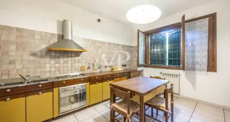 von_poll_real_estate_property_IT252941788_image_73