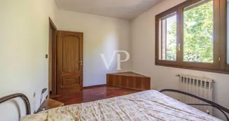 von_poll_real_estate_property_IT252941788_image_54