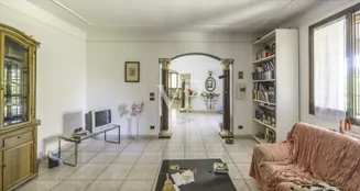 von_poll_real_estate_property_IT252941788_image_90