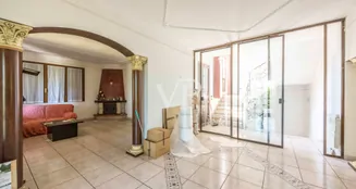 von_poll_real_estate_property_IT252941788_image_115