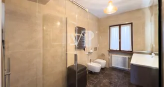 von_poll_real_estate_property_IT252941787_image_11