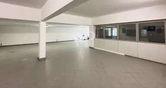 von_poll_real_estate_property_IT252941787_image_22