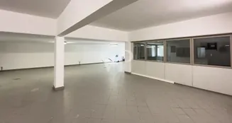 von_poll_real_estate_property_IT252941787_image_22