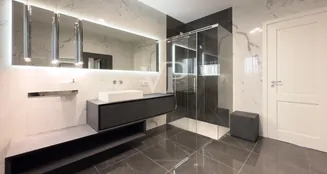 von_poll_real_estate_property_IT252941787_image_7