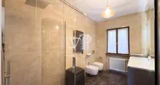 von_poll_real_estate_property_IT252941787_image_77