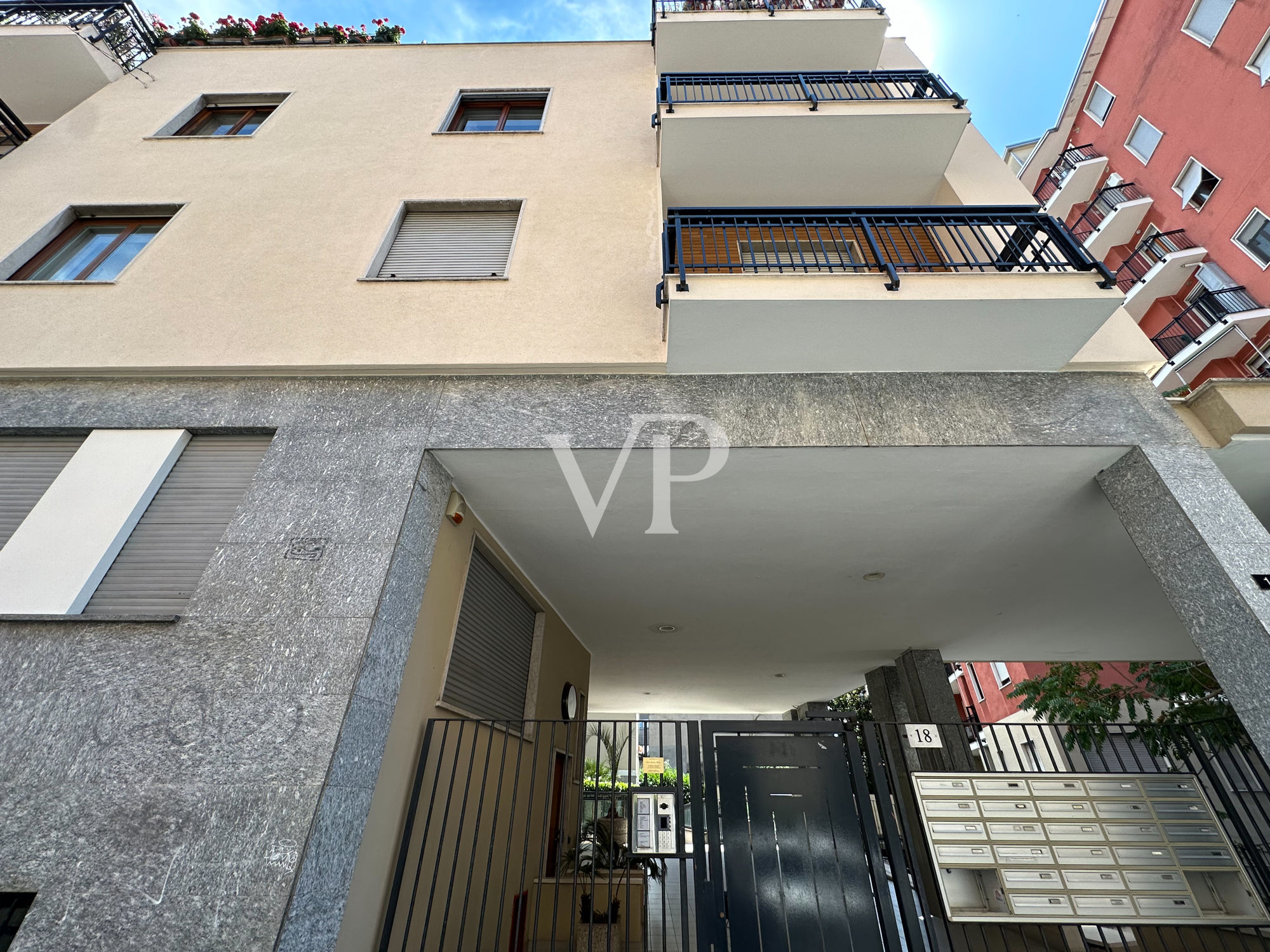 Lovely studio apartment for rent for 4 months - Bocconi area