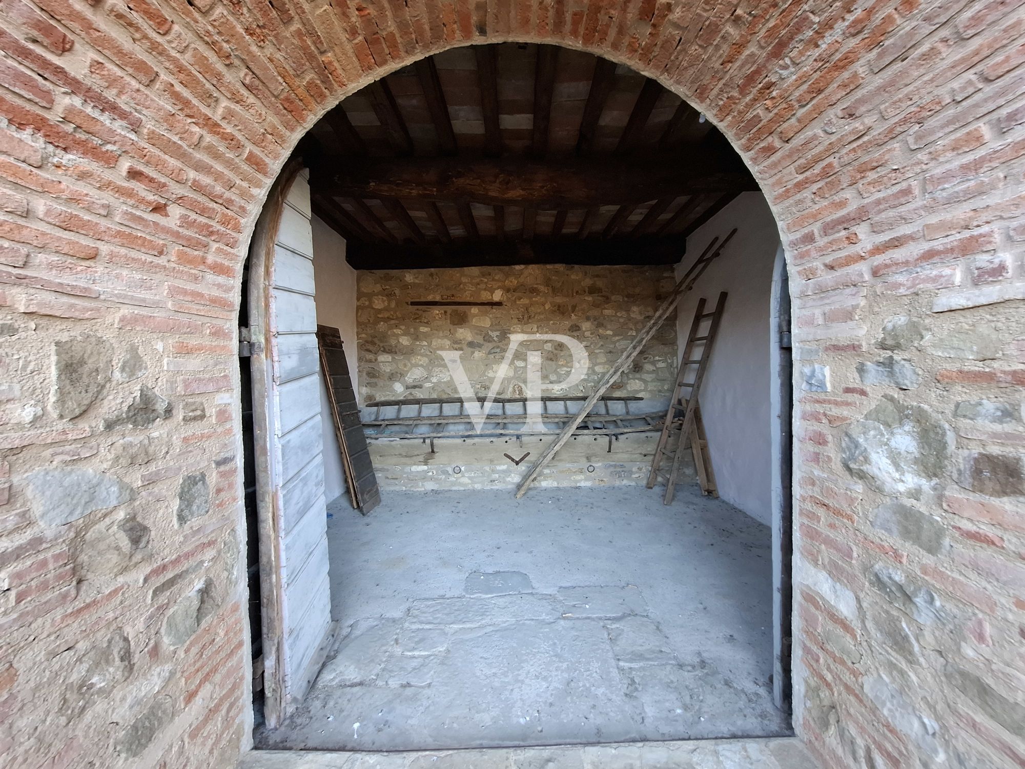 Farmhouse with barn - Gaiole in Chianti