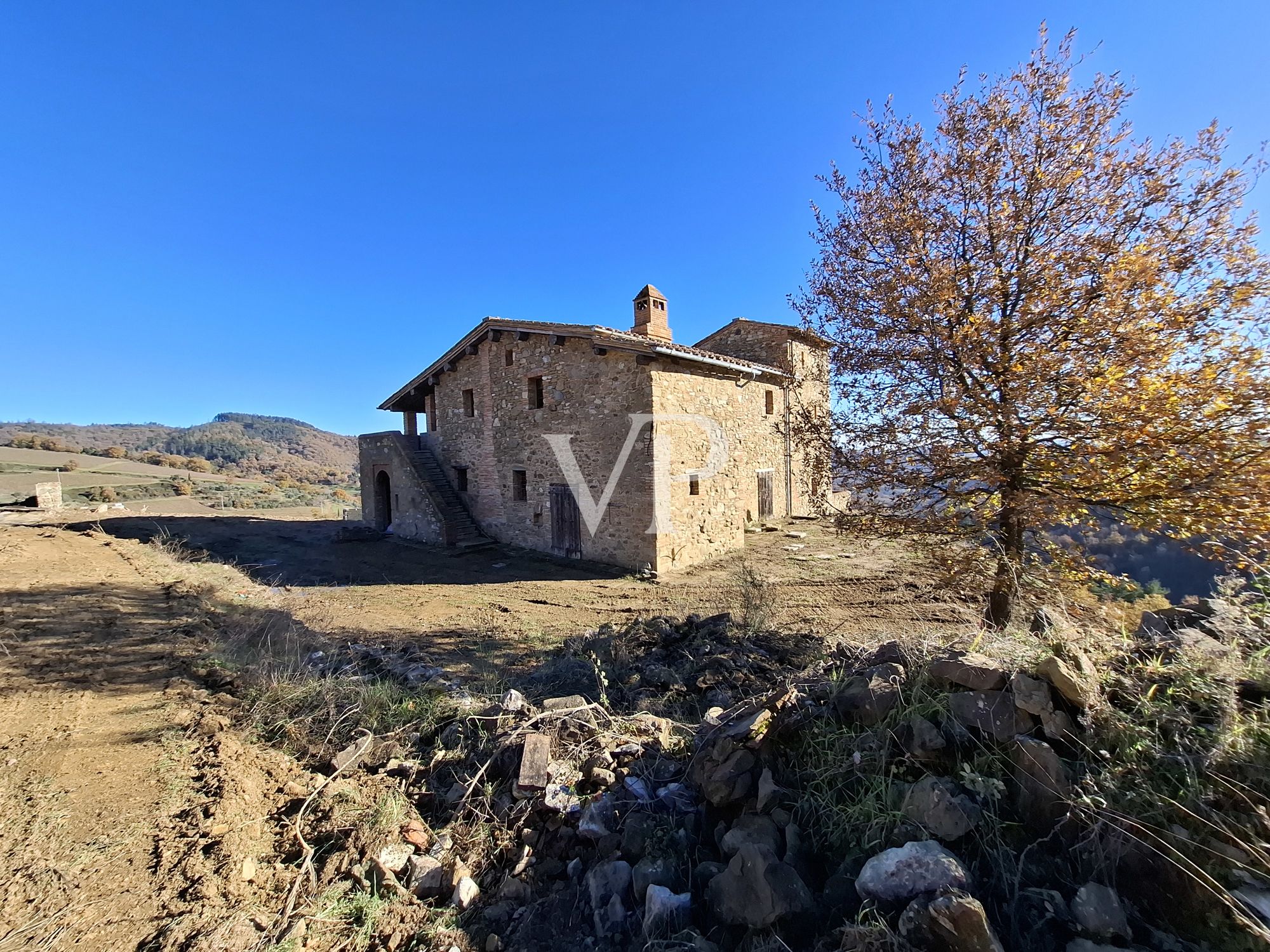 Farmhouse with barn - Gaiole in Chianti