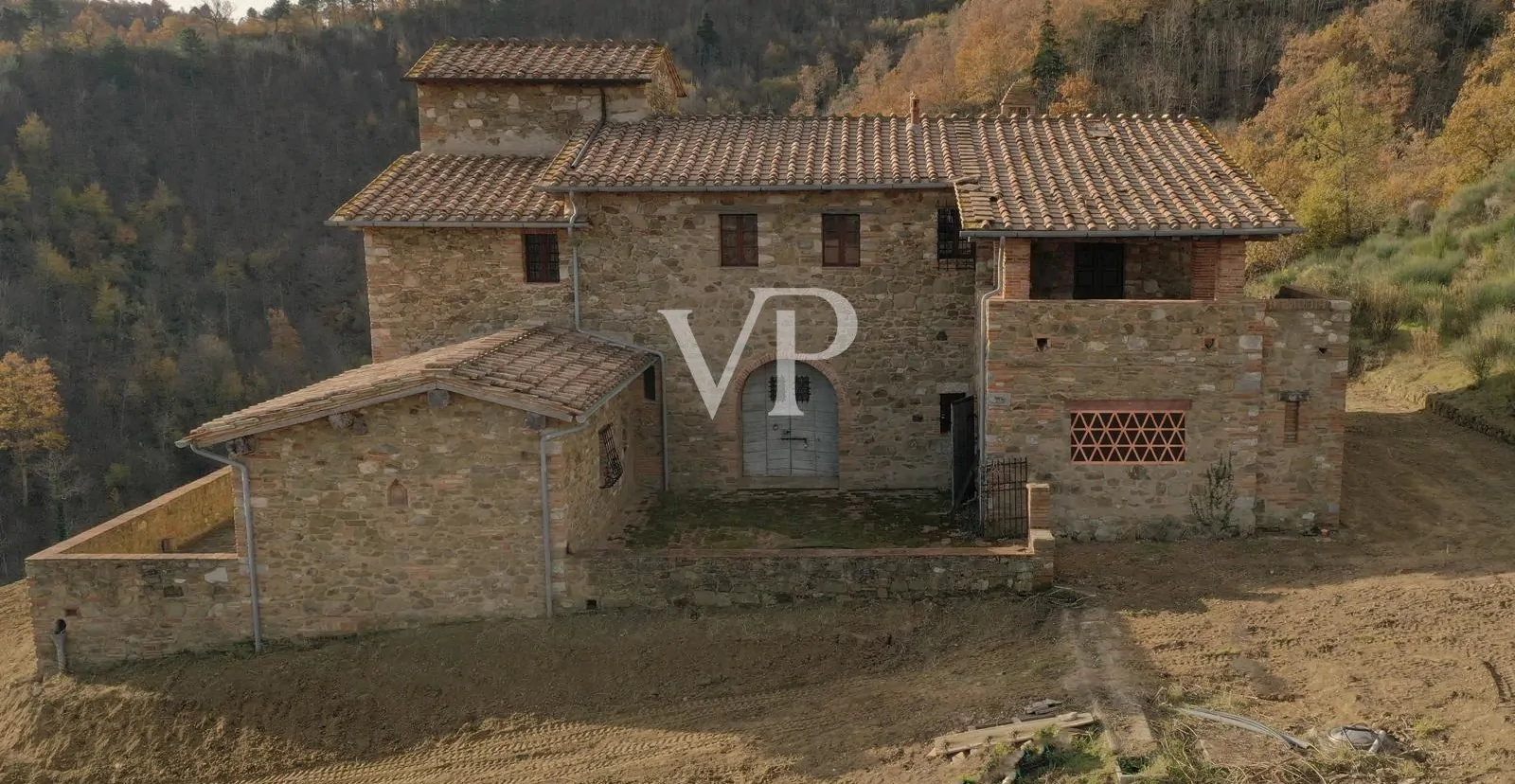 Bauernhaus mit Scheune - Gaiole in Chianti