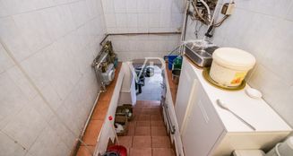 von_poll_real_estate_property_IT252941887_image_15