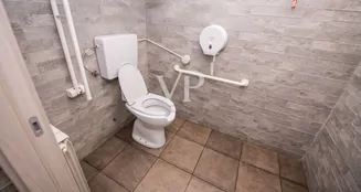 von_poll_real_estate_property_IT252941887_image_17