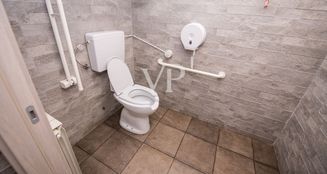 von_poll_real_estate_property_IT252941887_image_17